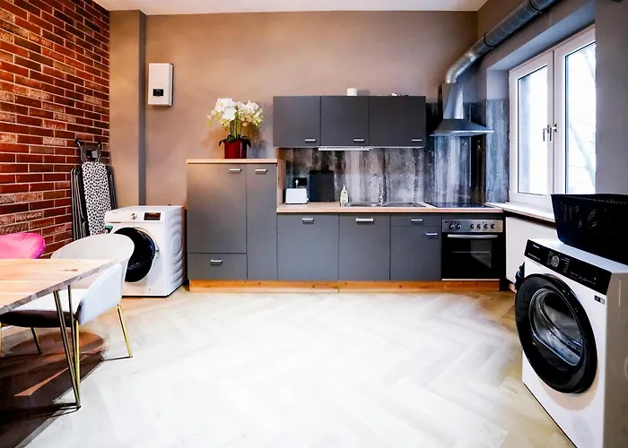 招待所 J&jbermudastay A Luxurious Double-bedroom With A Private Bathroom And Shared Kitchen In Center-bermuda3eck 3*